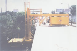 Model 835 Cantilever Stripping Buggy